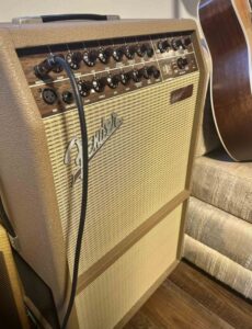 Fender Acoustasonic SFX PR370 acoustic amp, front view